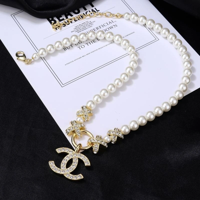 Chanel Necklaces Affordable 230910