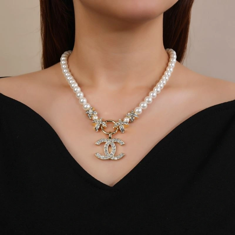Chanel Necklaces Affordable 230910