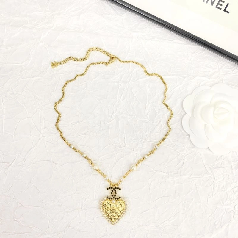 Chanel Necklaces Effortless 230893