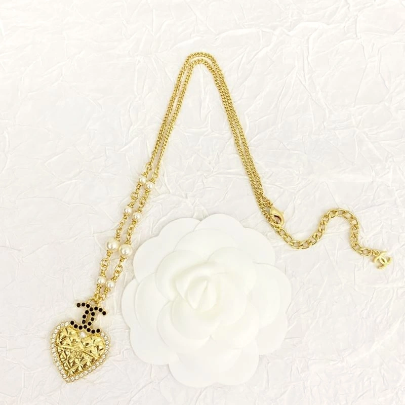 Chanel Necklaces Effortless 230893