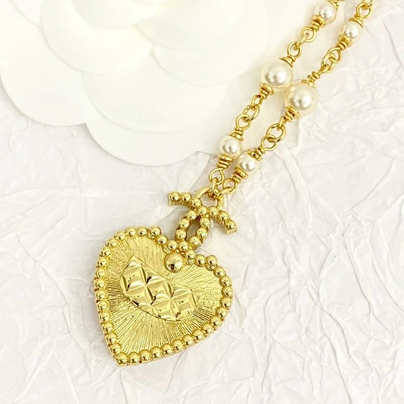 Chanel Necklaces Effortless 230893
