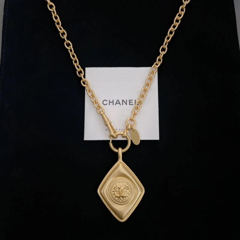 NewStyle Chanel Necklaces 230879