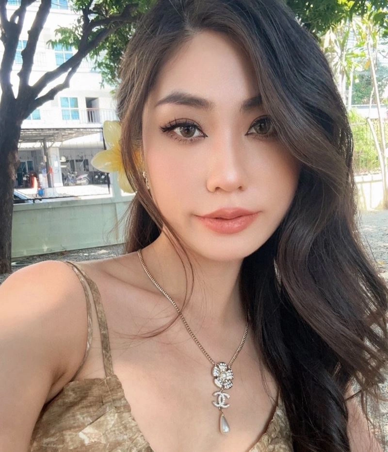Chanel Necklaces Bold 230918