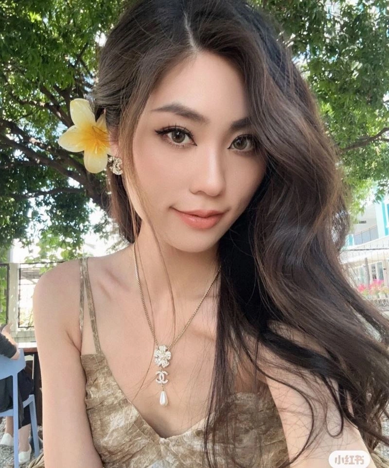 Chanel Necklaces Bold 230918