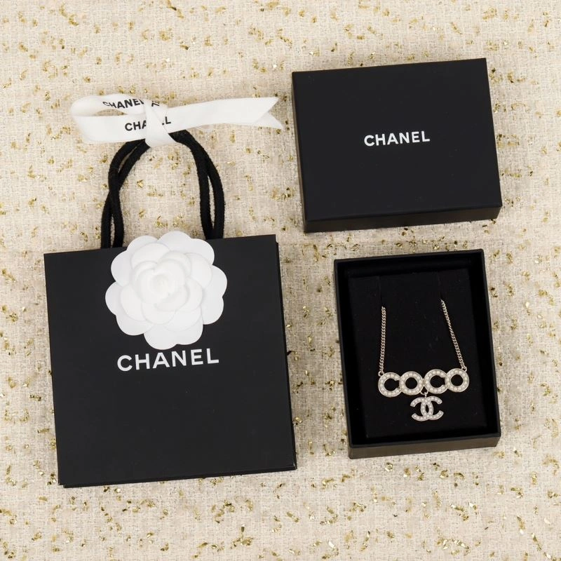 Chanel Necklaces Soft 230870
