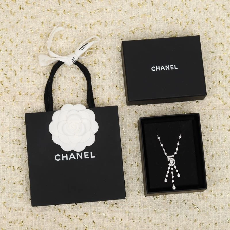 Seasonal Chanel Necklaces 230883