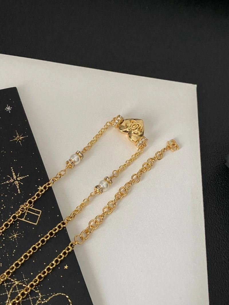Chanel Necklaces Versatile 230886
