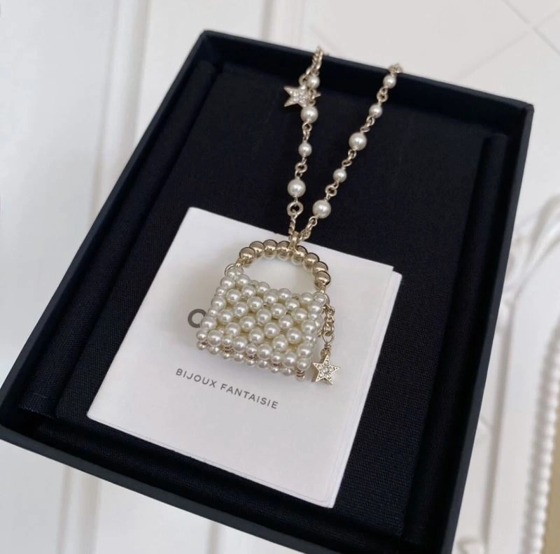 Chanel Necklaces AllSeason 230525