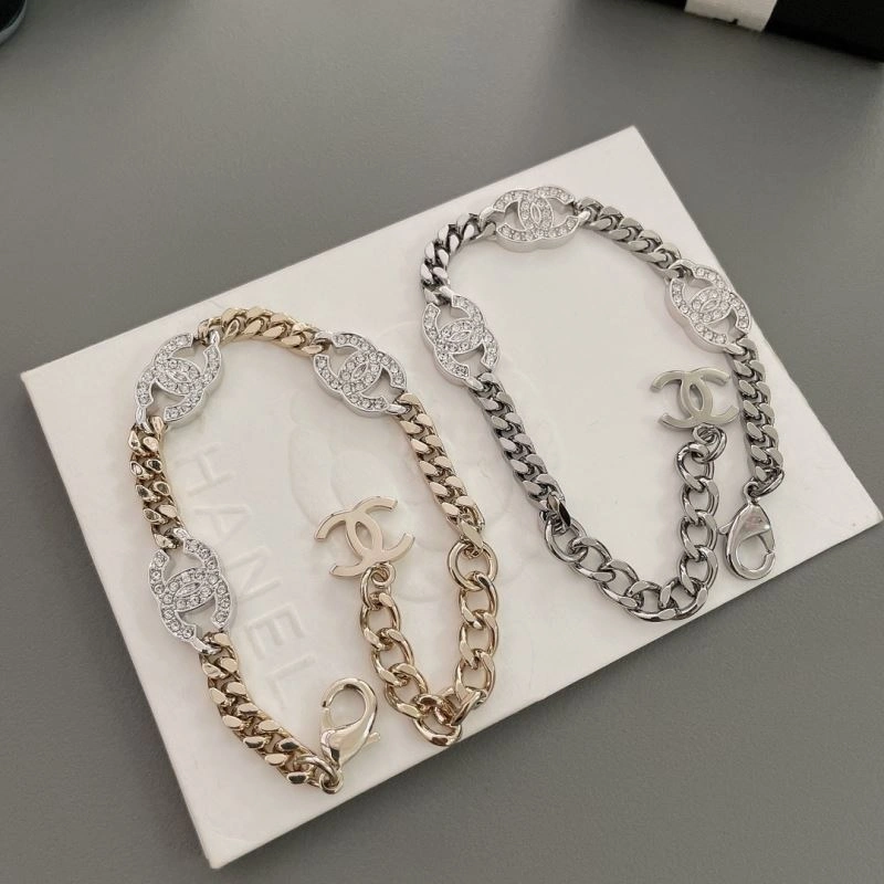 TechFriendly Chanel Necklaces 218798