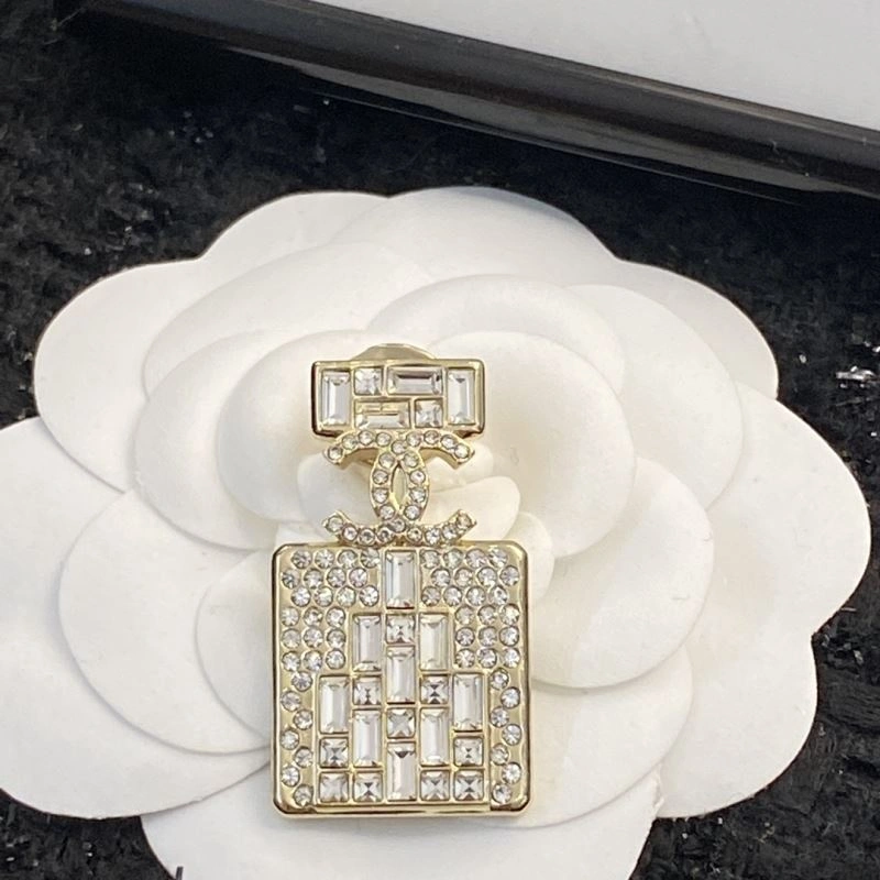 Chanel Necklaces Neat 230520