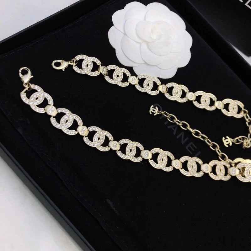 Chanel Necklaces Resilient 230496