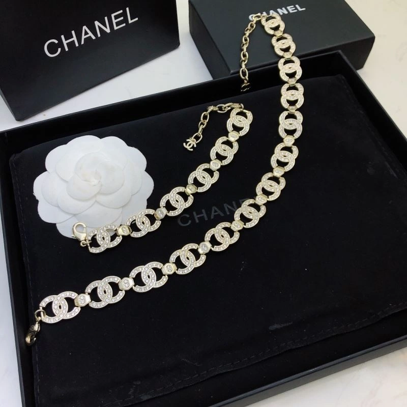 Chanel Necklaces Resilient 230496