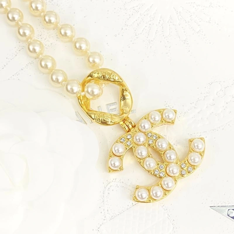 Chanel Necklaces Practical 230513