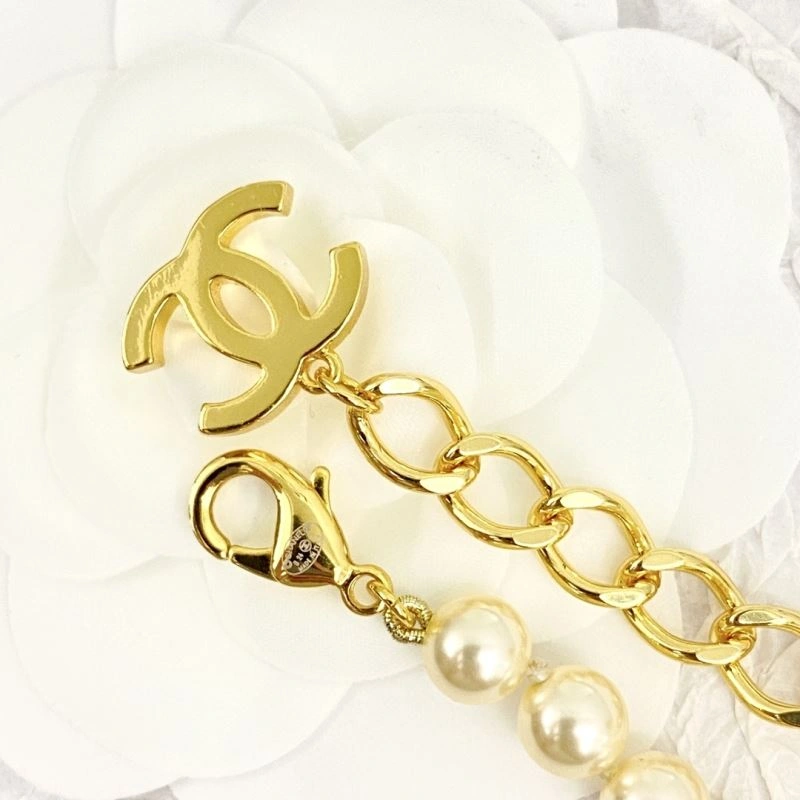 Chanel Necklaces Practical 230513
