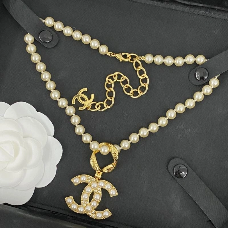 Chanel Necklaces Practical 230513