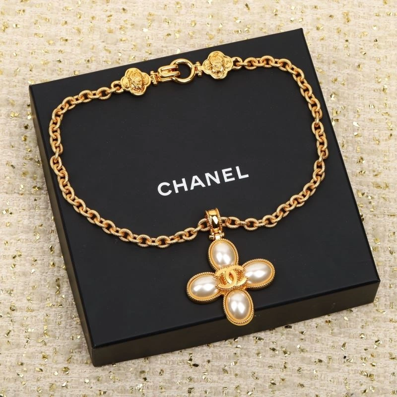 Refined Chanel Necklaces 230530