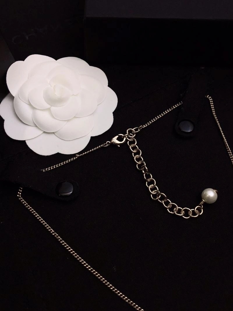 Sleek Chanel Necklaces 230599