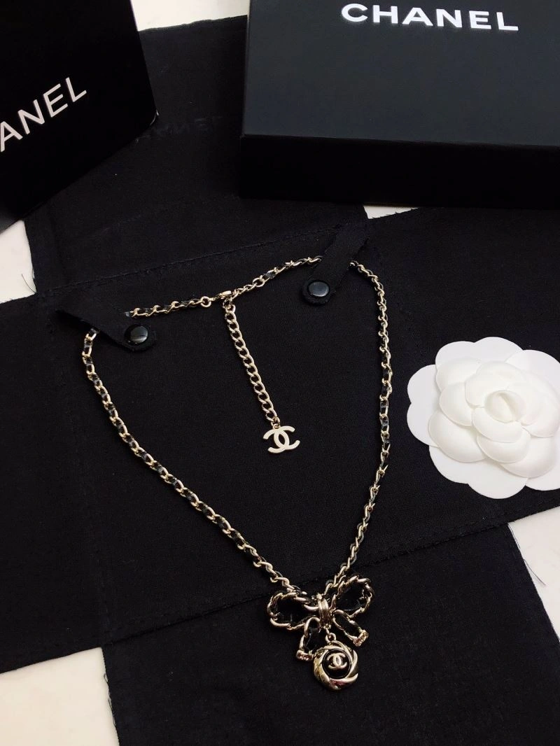 Comfortable Chanel Necklaces 230527