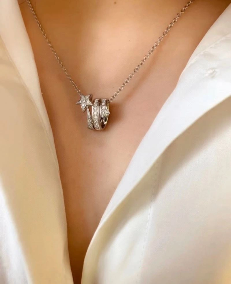 Chanel Necklaces Sleek 230490