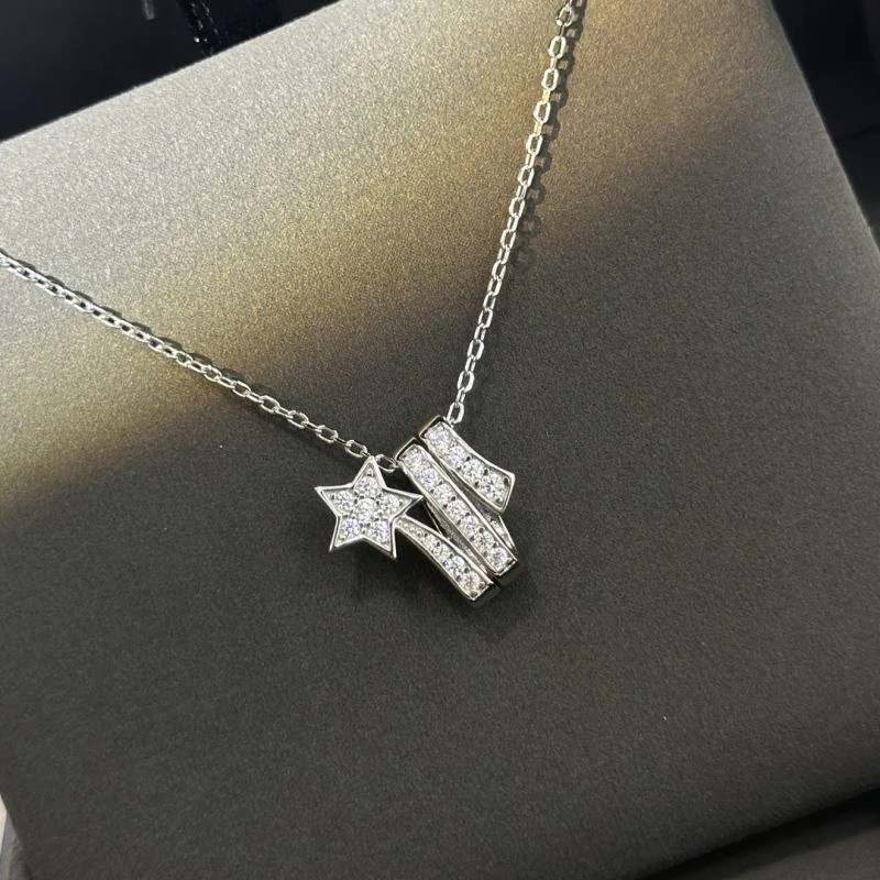 Chanel Necklaces Sleek 230490