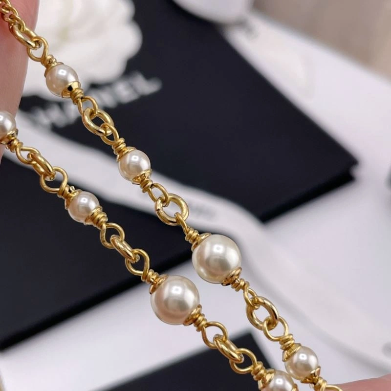 Chanel Necklaces Sleek 230500