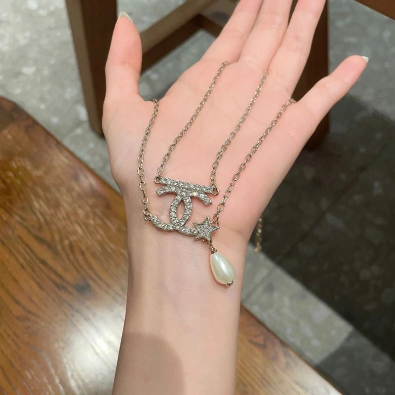 Timeless Chanel Necklaces 230499