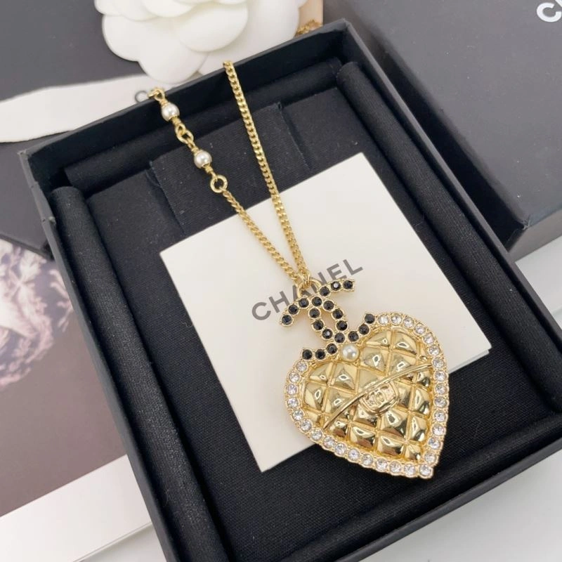 Minimalist Chanel Necklaces 230472