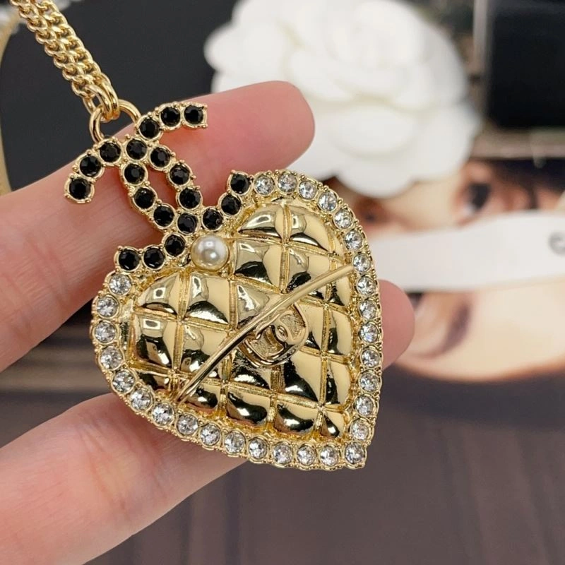 Minimalist Chanel Necklaces 230472