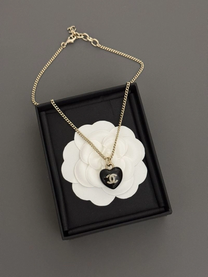 Unique Chanel Necklaces 230480