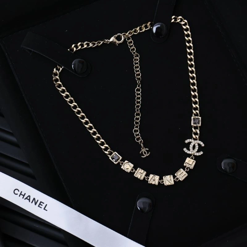 Chanel Necklaces Bold 230443