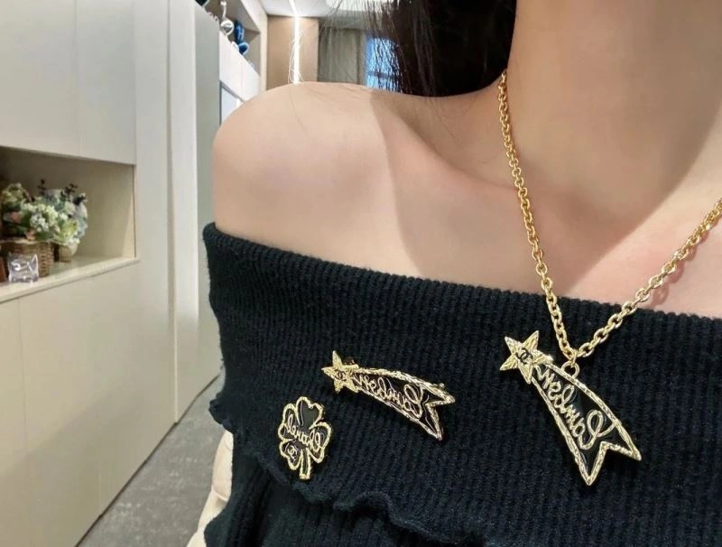 QuickDry Chanel Necklaces 230482