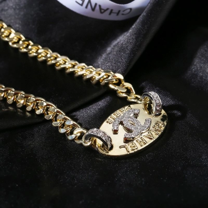 Chanel Necklaces Sleek 230454