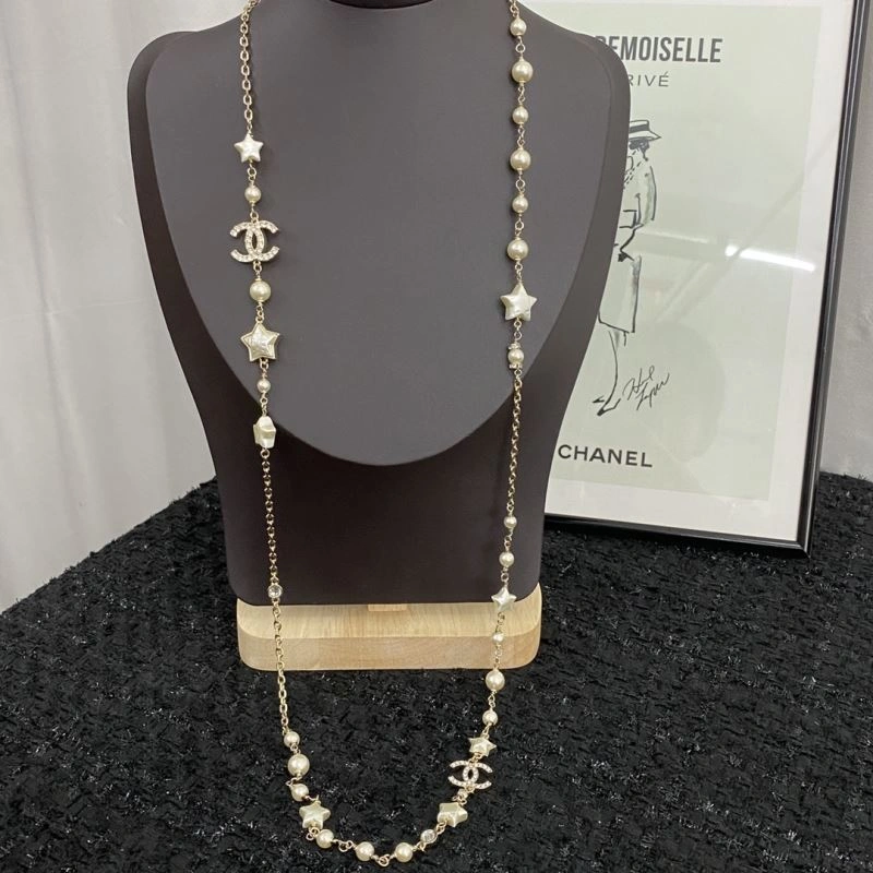 Chanel Necklaces Trendy 230412