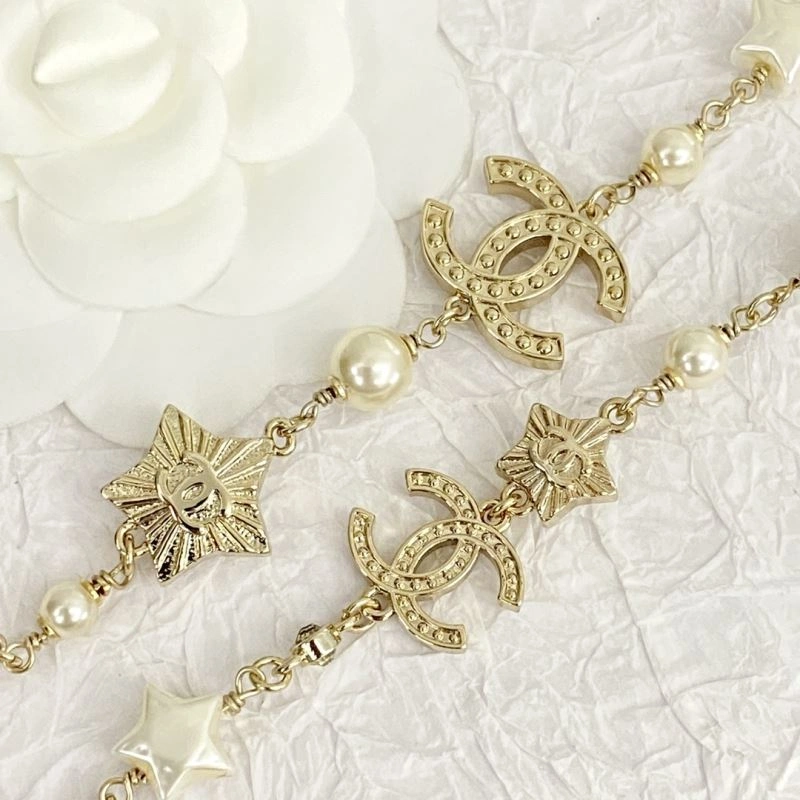 Chanel Necklaces Trendy 230412
