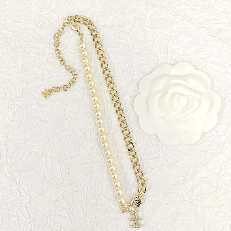 Chanel Necklaces Sophisticated 230411
