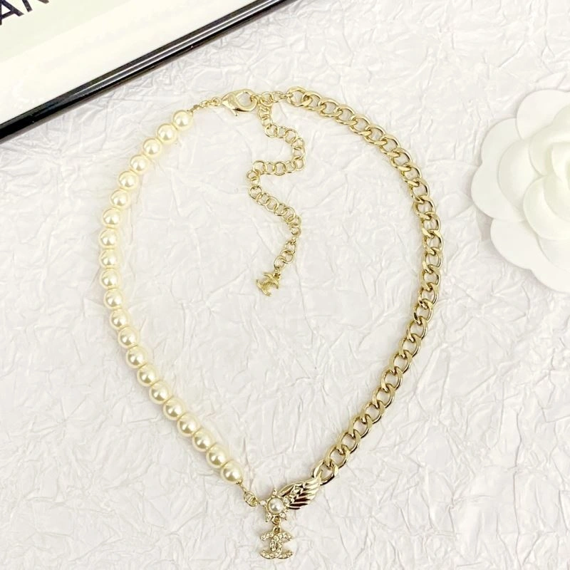 Chanel Necklaces Sophisticated 230411