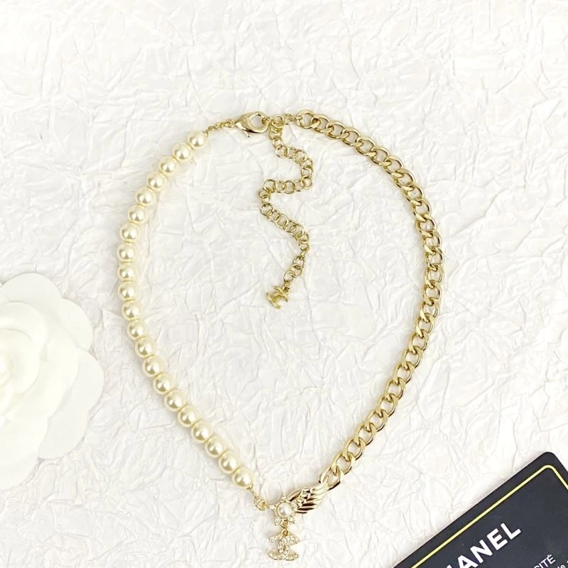 Chanel Necklaces Sophisticated 230411