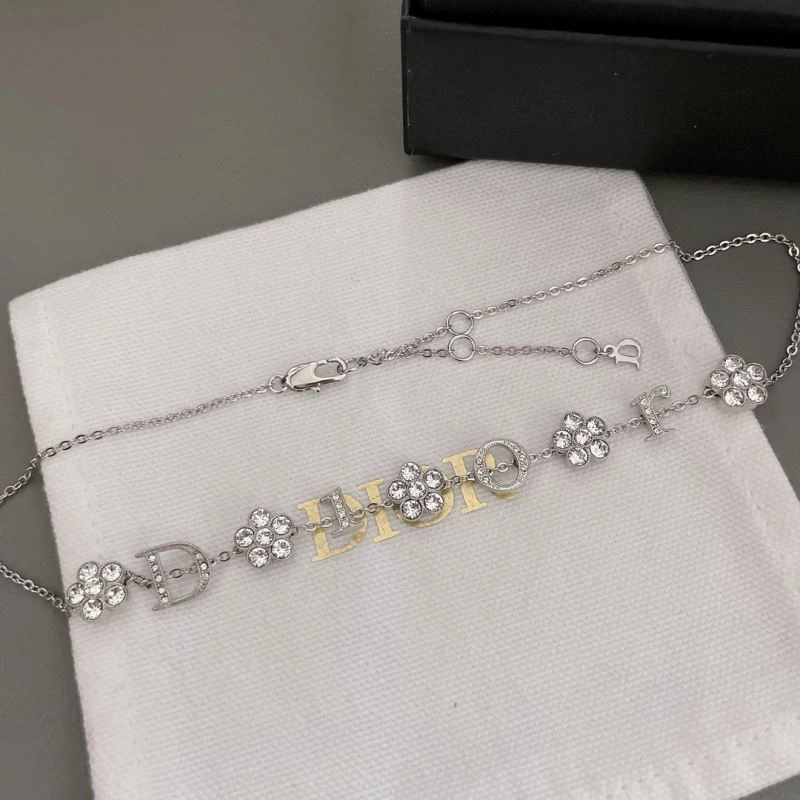 Packable Chanel Necklaces 230421