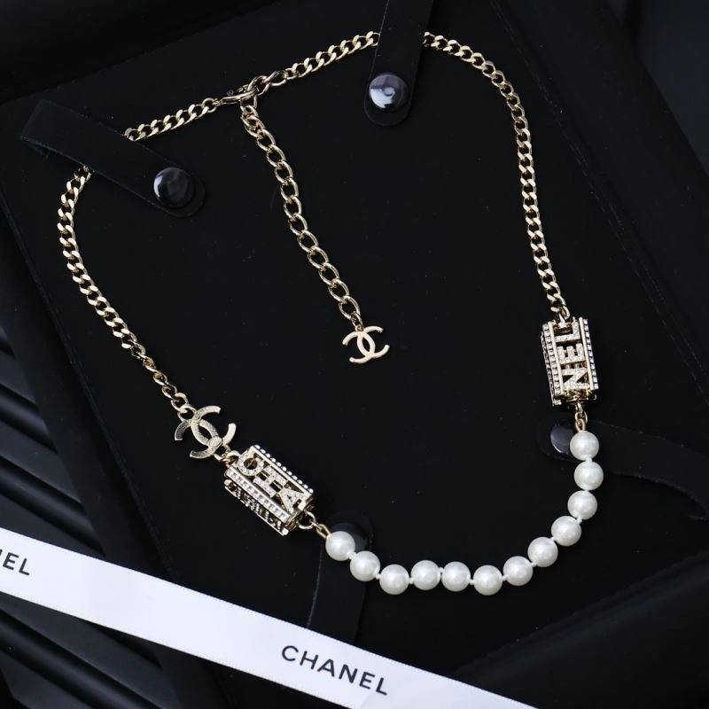 Chanel Necklaces Refined 230426