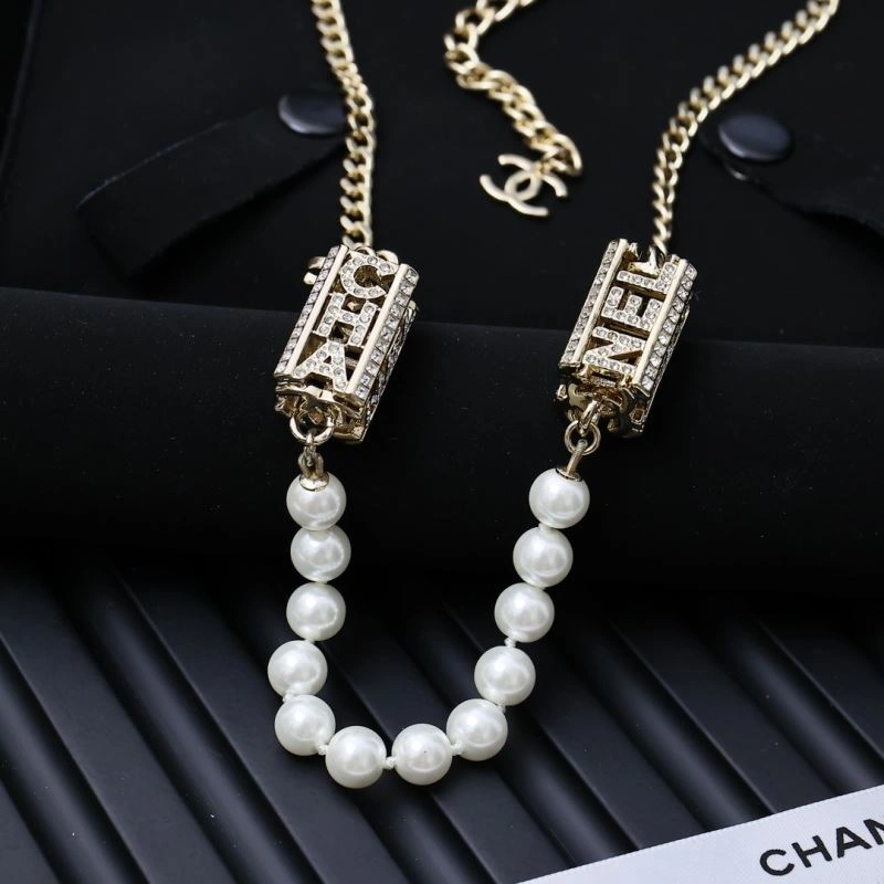 Chanel Necklaces Refined 230426