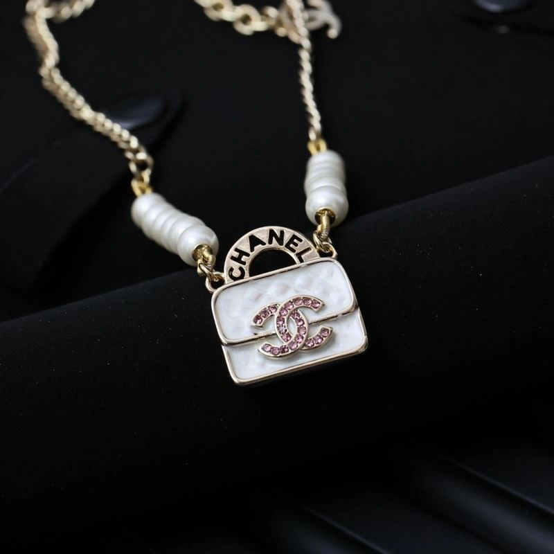 Chanel Necklaces Sophisticated 230407