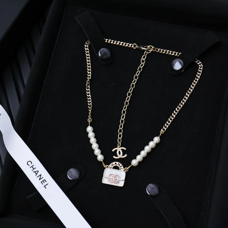 Chanel Necklaces Sophisticated 230407