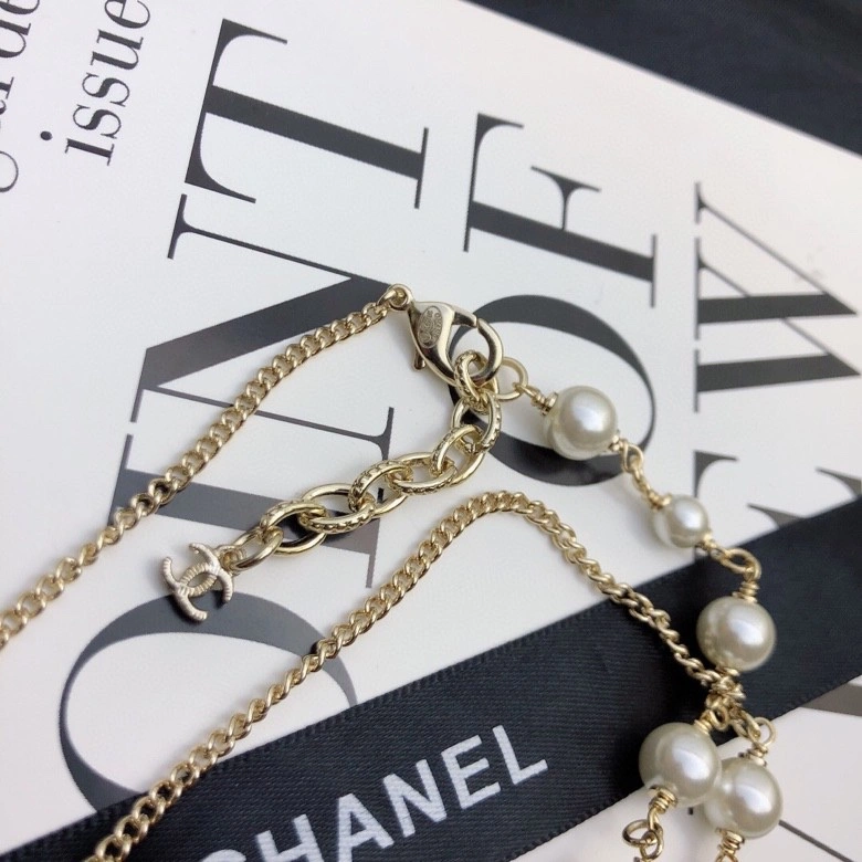 Lightweight Chanel Necklaces 230406