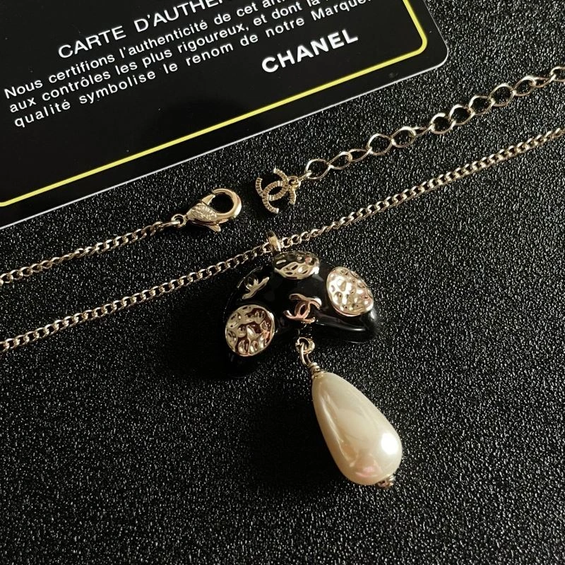 Chanel Necklaces Youthful 230420