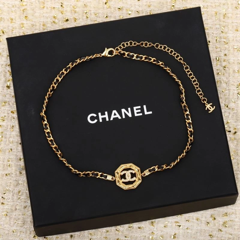 Chanel Necklaces Functional 230439