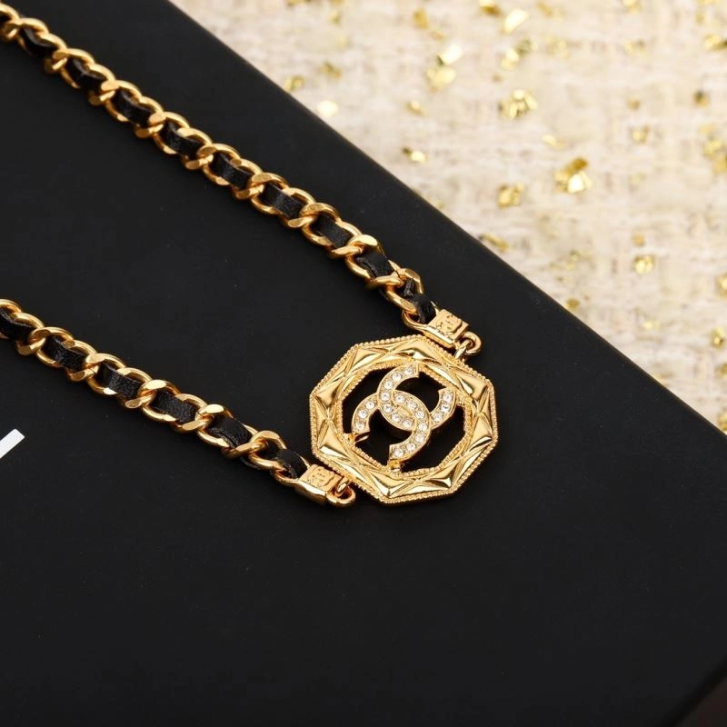 Chanel Necklaces Functional 230439