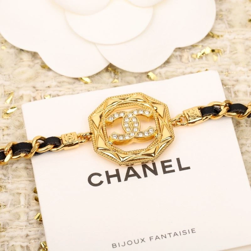 Chanel Necklaces Functional 230439