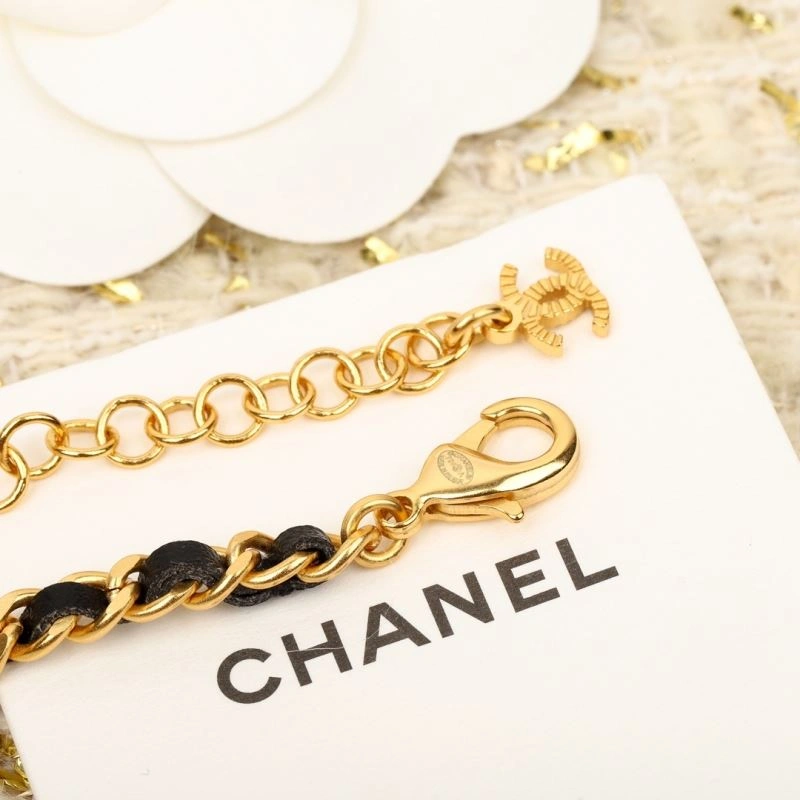 Chanel Necklaces Functional 230439