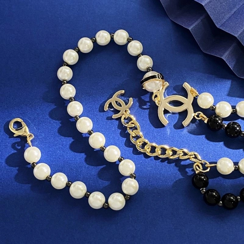 Chanel Necklaces Vibrant 230453