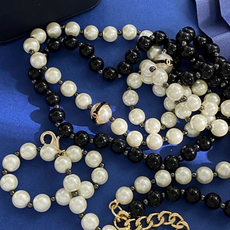 Chanel Necklaces Vibrant 230453